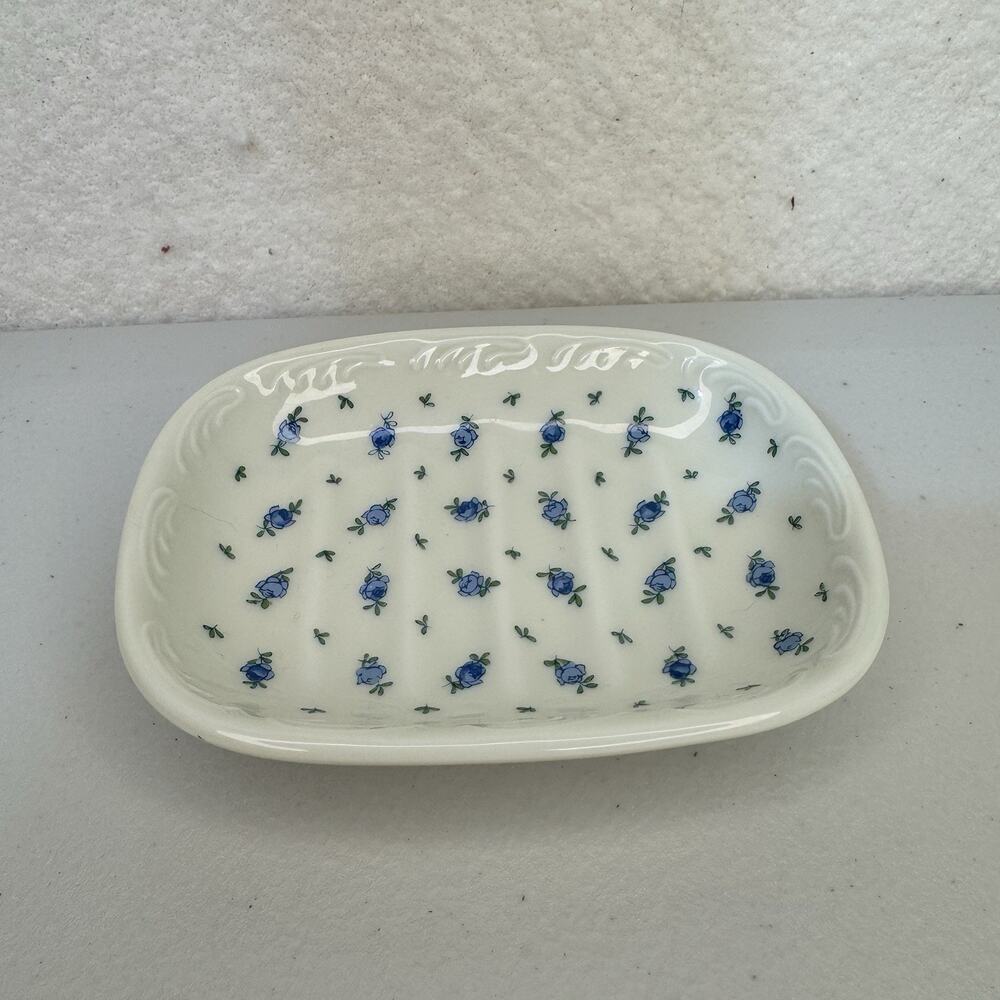 Ceramic Soap Dish with Blue Rose Pattern